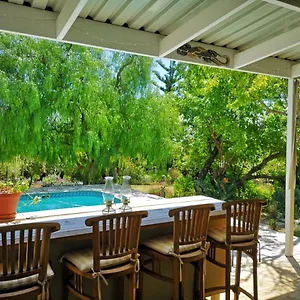 Bed & Breakfast Almond, Somerset West